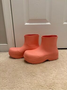 Bottega Veneta Rubber Puddle Ankle Boots Pink